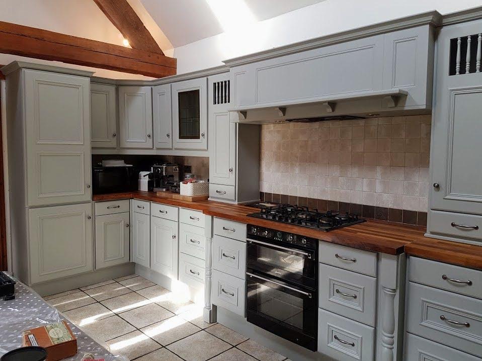 Beaded shaker-style kitchen in Nottingham after respraying