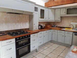 Beaded shaker-style kitchen in Nottingham after respraying